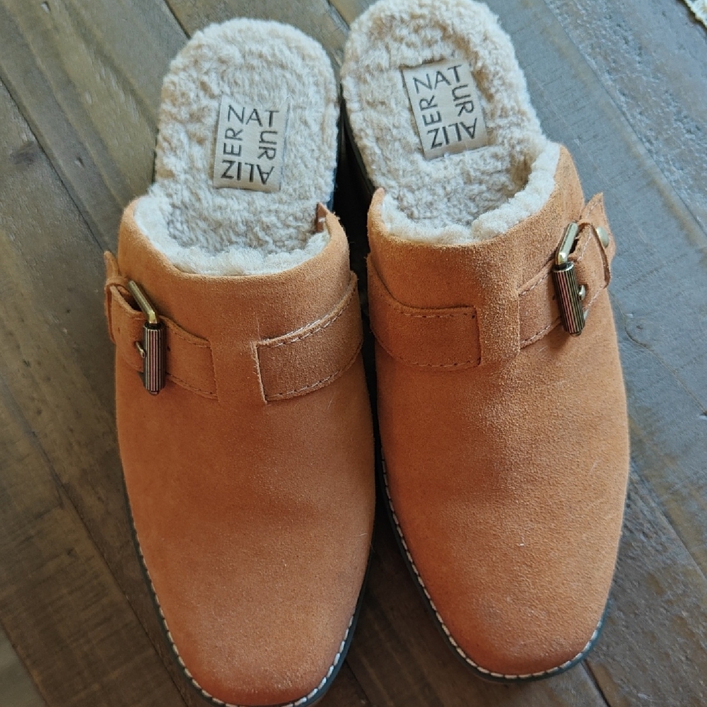Naturalizer Tan Suede Shearling Clogs